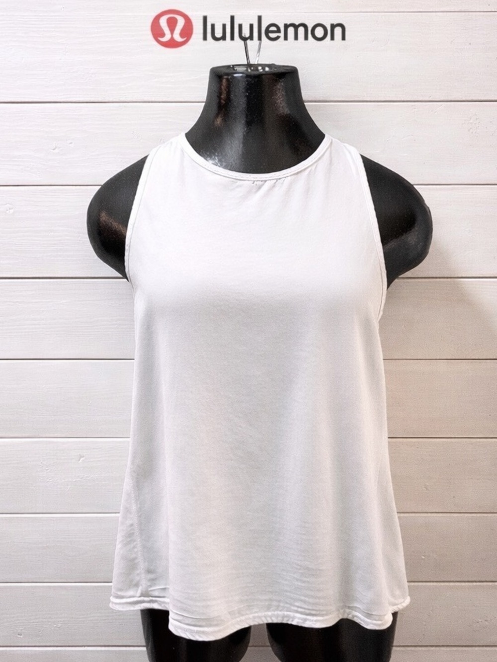 LULULEMON – White Sleeveless Top – Estimated Size S (No Size or Fabric Tag)